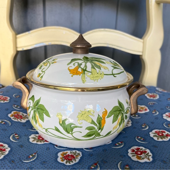 Asta German Porcelain Yellow Floral Enamel Cookware 8.5 - Picture 2 of 12